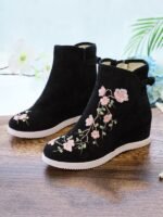 Ancient Chinese Style Hanfu Embroidered Boots Womens - Image 4