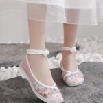 Ancient Style Chinese Hanfu Shoes Low Heel Mesh Shoe
