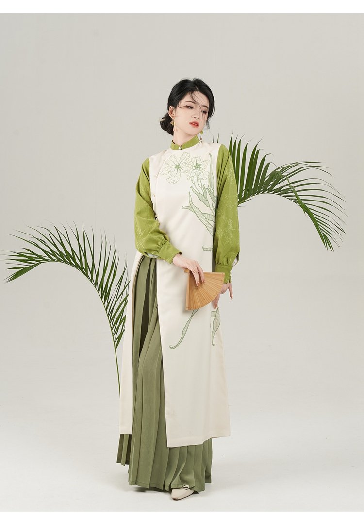 Chinese Costume Women Improved Cheongsam Dress