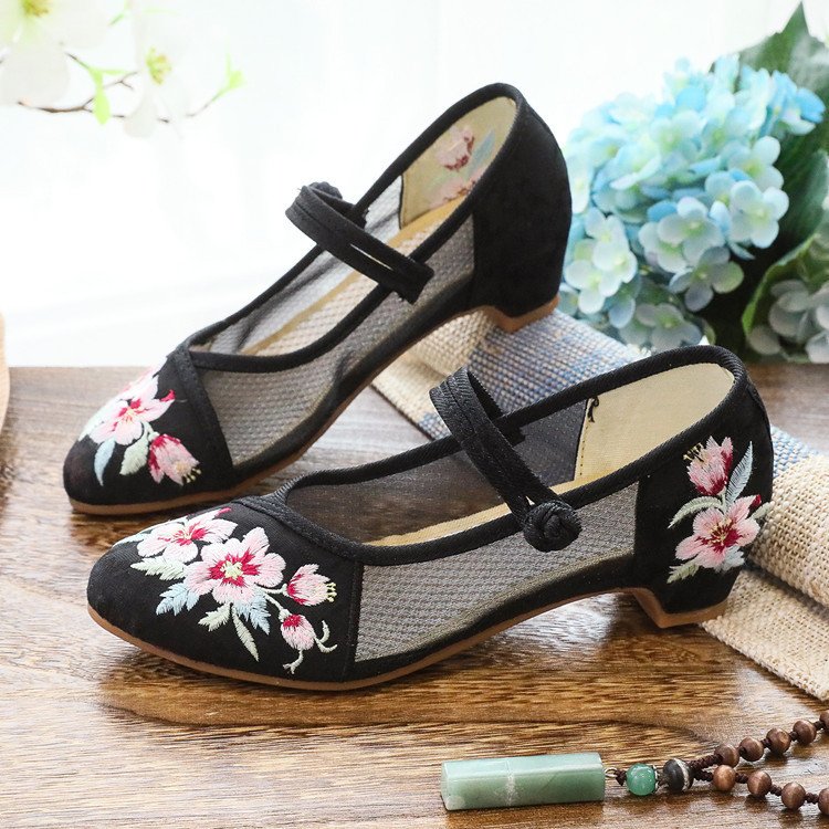 Chinese Embroidered Shoes Mesh Cheongsam Shoes