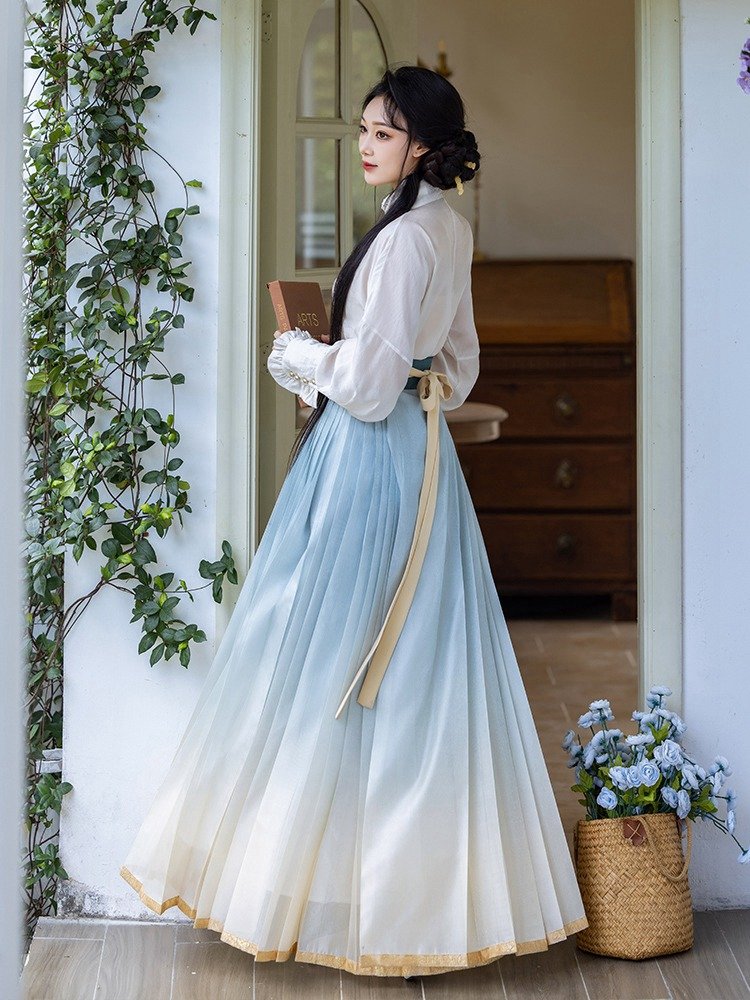 Chinese Inspired Outfit Gradual Embroidered Daily Hanfu Dress