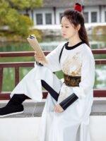 Chinese Outfit For Men Women White Round Neck Robe - Image 3