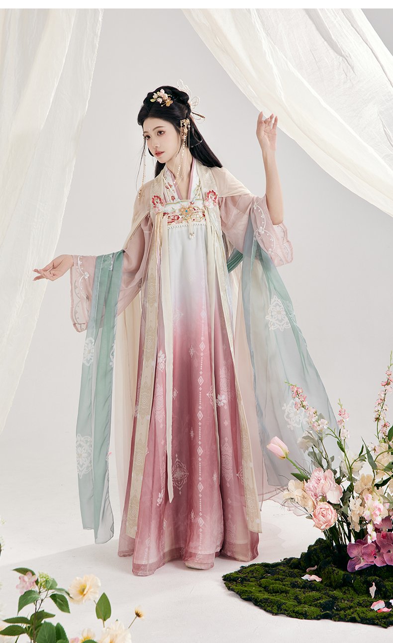 Chinese Princess Costume Women's Embroidered Hanfu Set