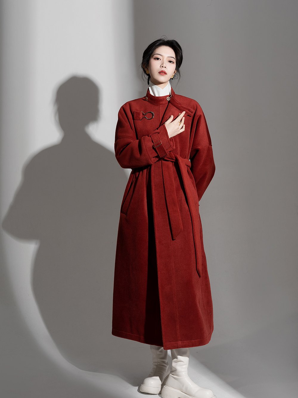 Chinese Style Long Red Coat Round Neck Robe