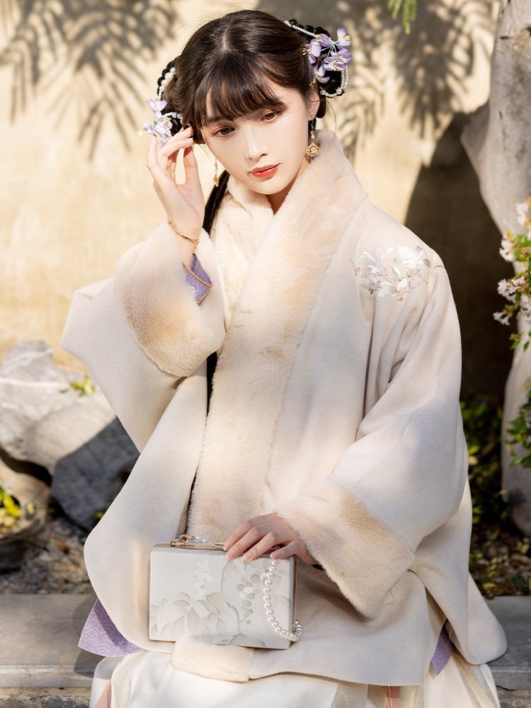 Chinese Style Short Cloak Winter Hanfu Coat