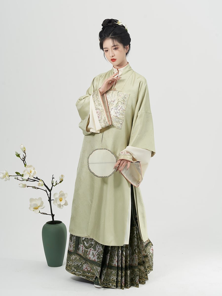 Chinese Traditional Clothing Embroidered Hanfu Set