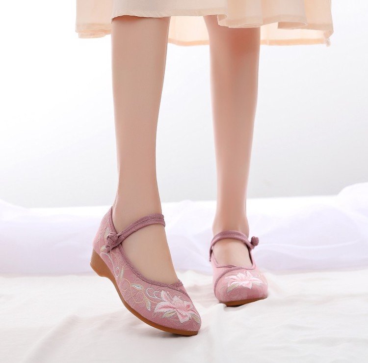 Chinese Women's Shoes Embroidered Hanfu Shoes