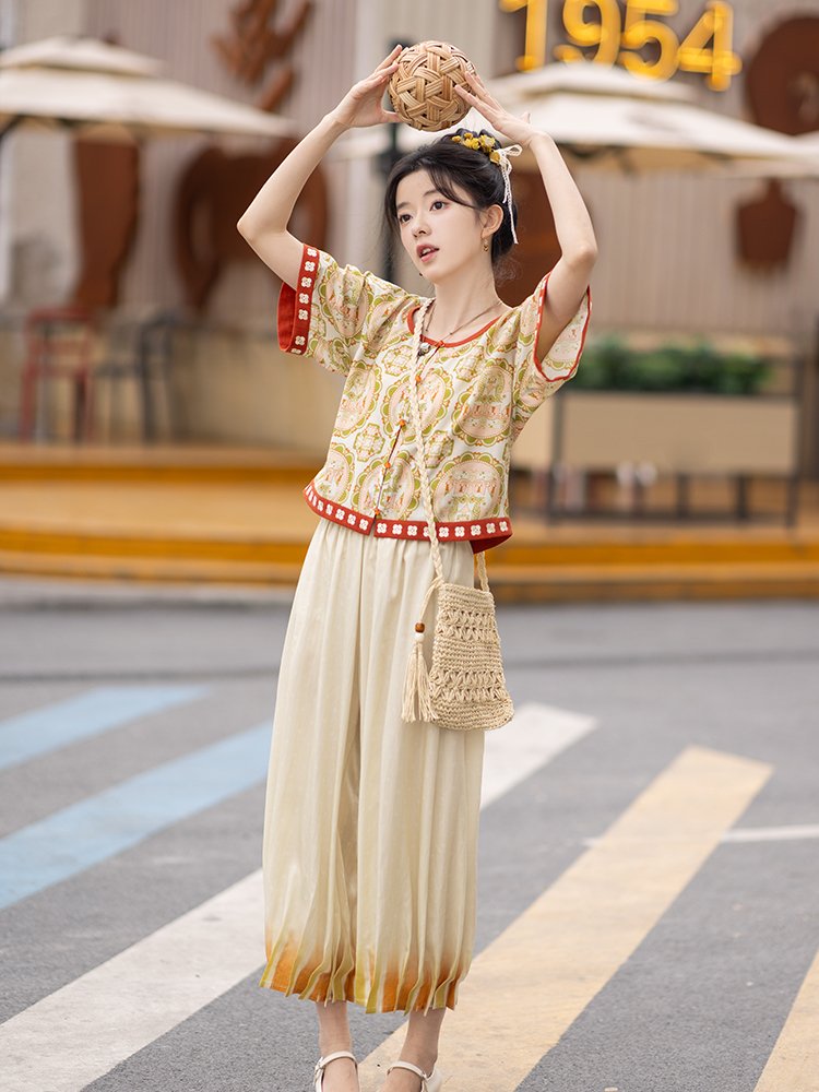 Dunhuang Style Hanfu Set for Women