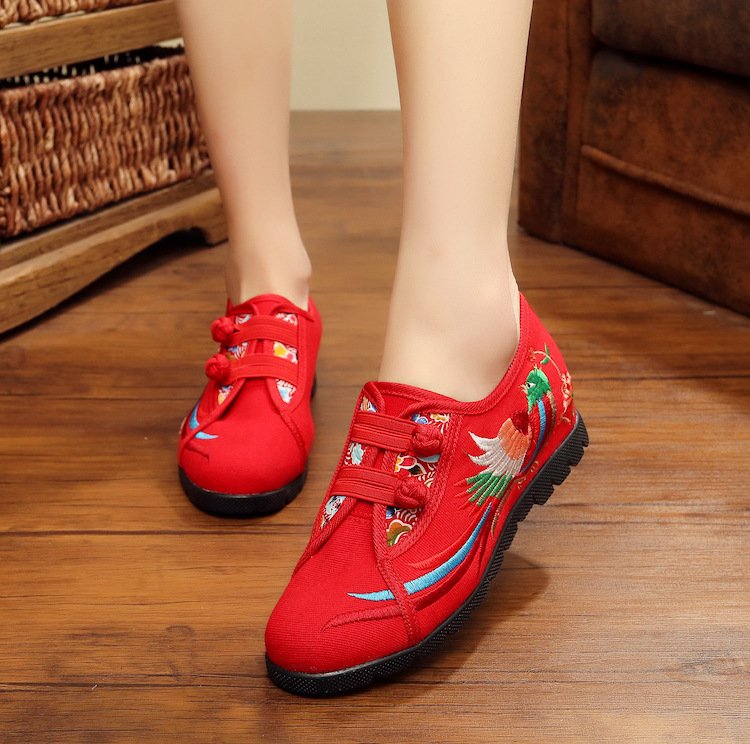 Embroidered Chinese Shoes Women Sneakers