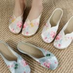 Embroidered Chinese Traditional Shoe Wedge Slippers
