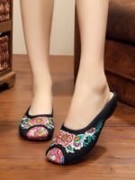 Embroidered Cloth Shoes Women’s Canvas Slippers