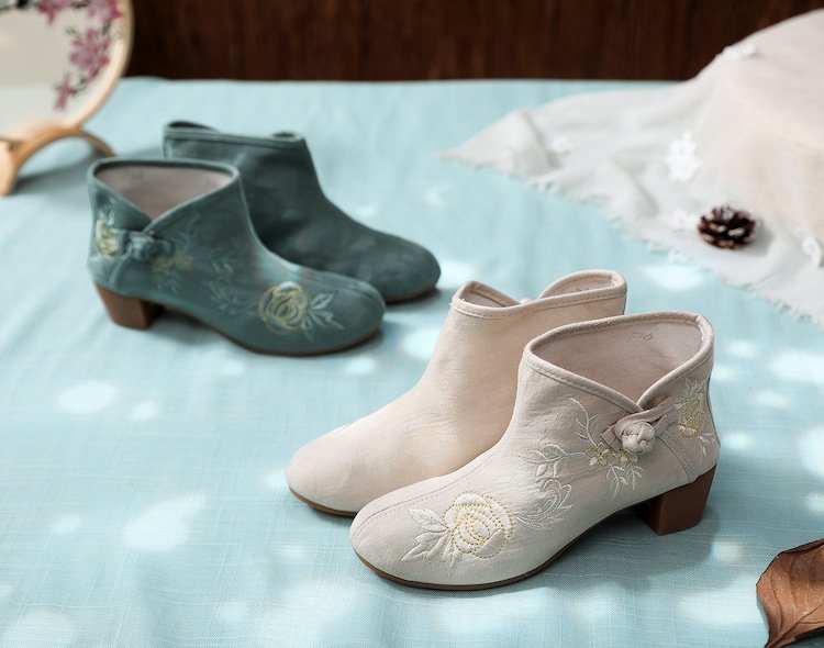 Embroidered Ethnic Style Boots Women
