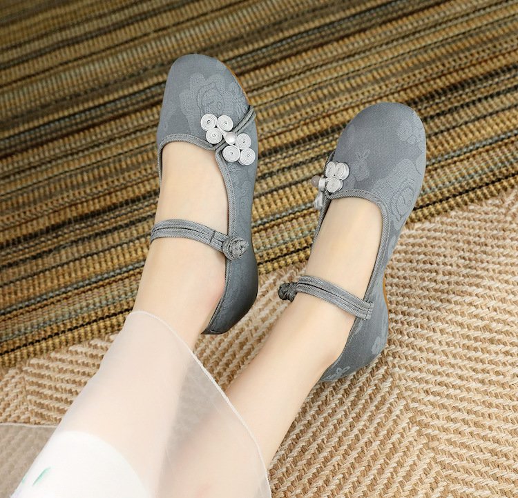Embroidered Floral Vintage Cloth Shoes