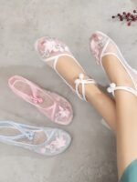 Embroidered Mesh Flats Women Hanfu Shoes