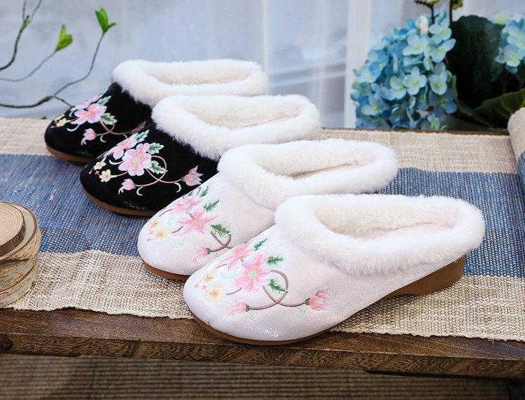 Ethnic Style Embroidered Plush Slippers Comfortable Flat-bottomed Shoes