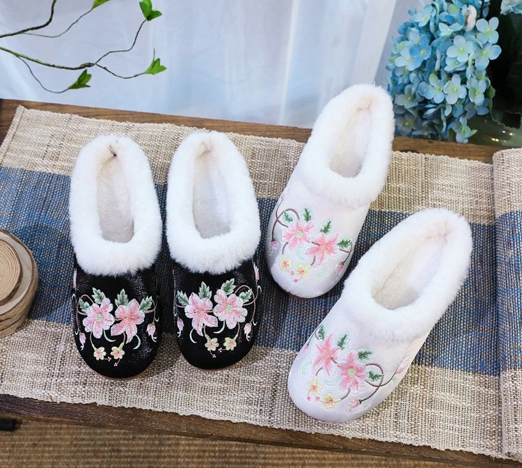 Ethnic Style Embroidered Plush Slippers Comfortable Flat-bottomed Shoes