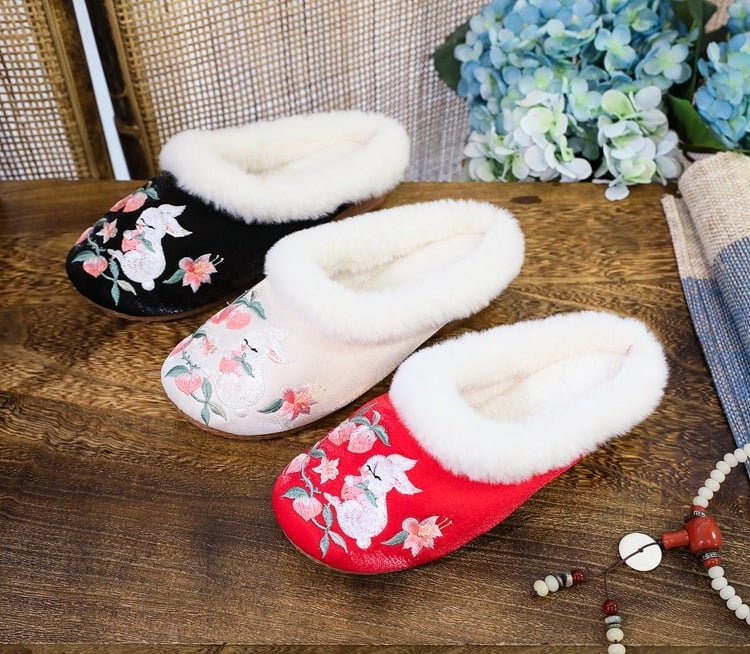 Ethnic Style Embroidered Plush Slippers Comfortable Flat-bottomed Shoes