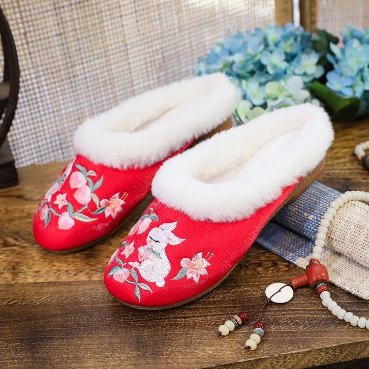 Ethnic Style Embroidered Plush Slippers Comfortable Flat-bottomed Shoes