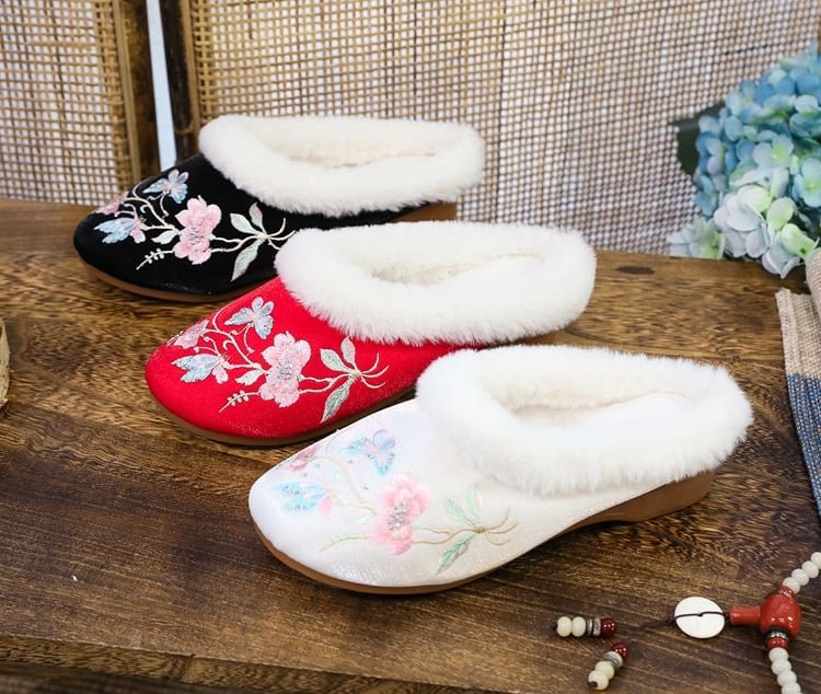 Ethnic Style Embroidered Plush Slippers Comfortable Flat-bottomed Shoes