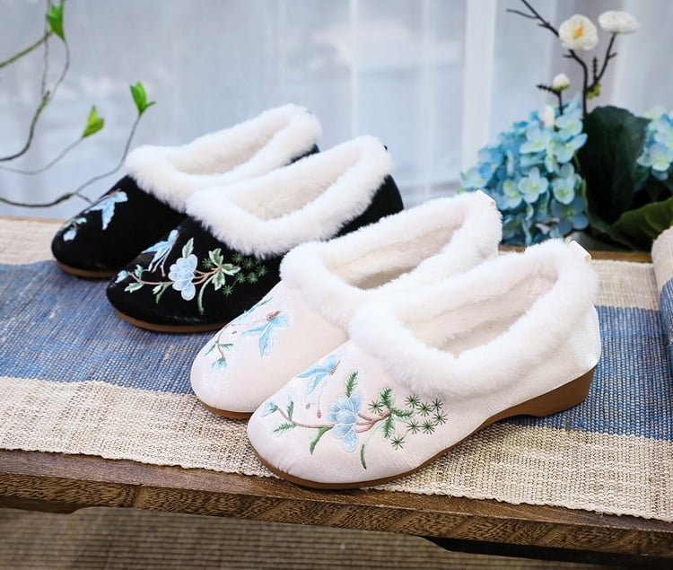 Exquisite Ethnic Embroidered Plush Slippers Womens