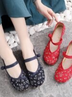 Floral Womens Cloth Shoes Anti-Slip Chinese Shoes