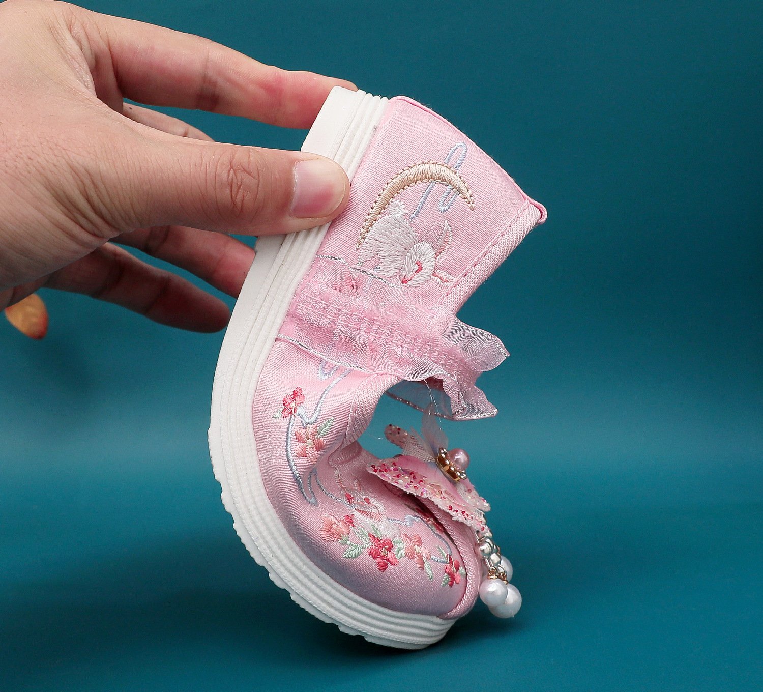 Handmade Flower Girl Shoes Embroidered Coth Shoes