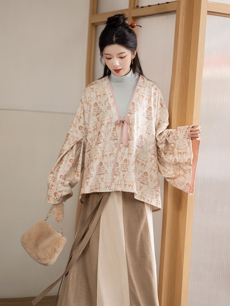 Hanfu Streetwear with Jin-style Modern Hanfu