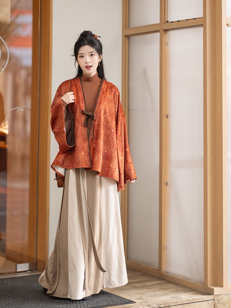 Hanfu Streetwear with Jin-style Modern Hanfu