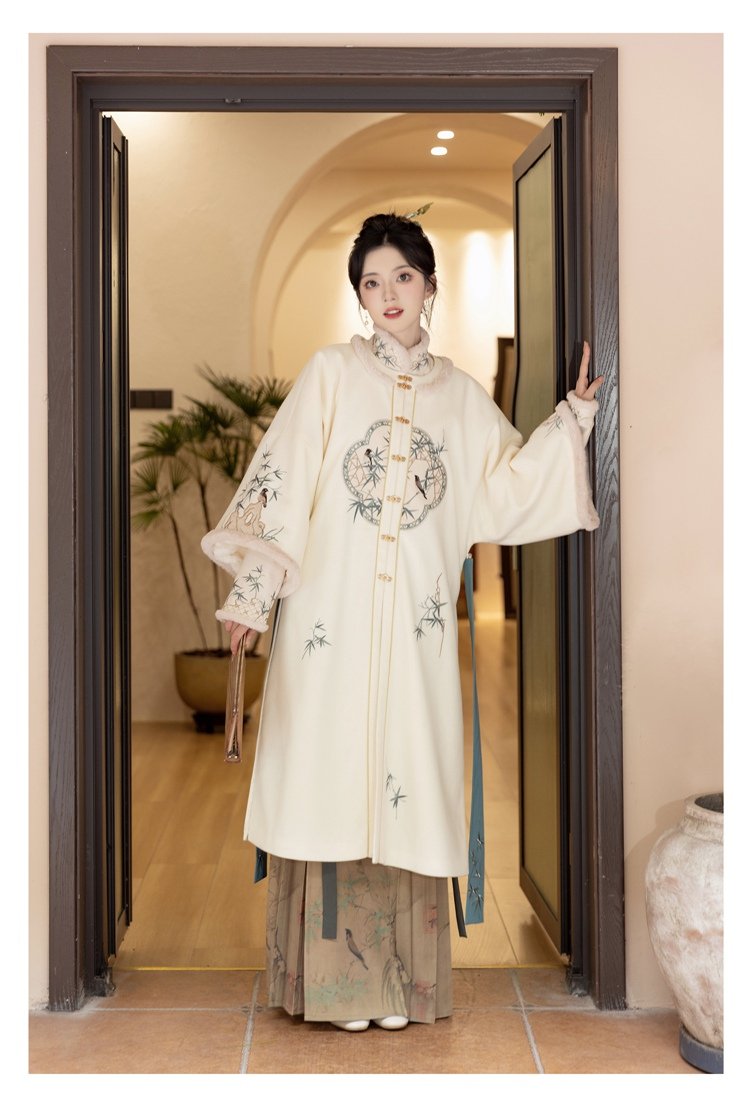Improved Ming Dynasty Hanfu Womens Dress Coat Winter