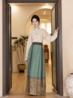 Improved Ming Dynasty Hanfu Womens Dress Coat Winter - Image 3