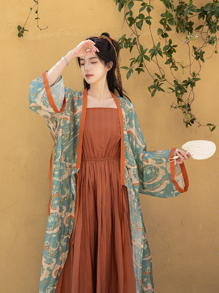 Jin Style Hanfu Straight Collar Gauze Robe