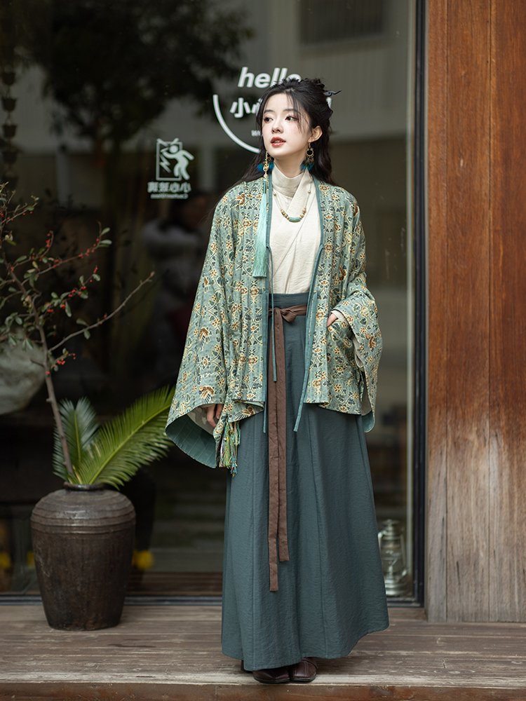 Jin Style Improved Hanfu Traditional Dress