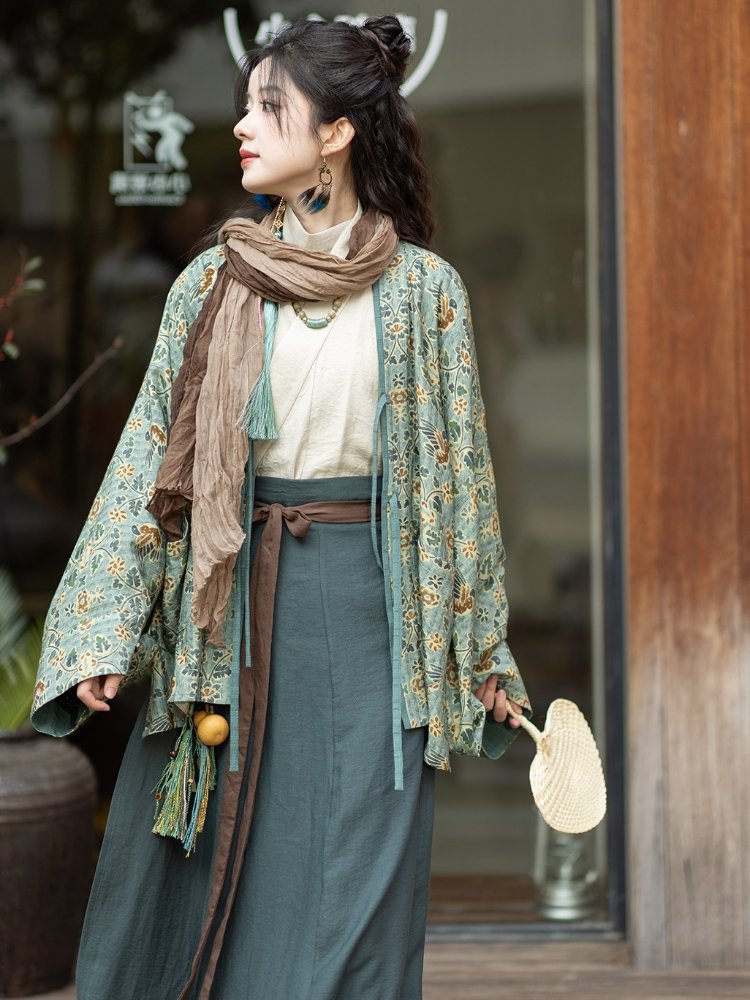 Jin Style Improved Hanfu Traditional Dress