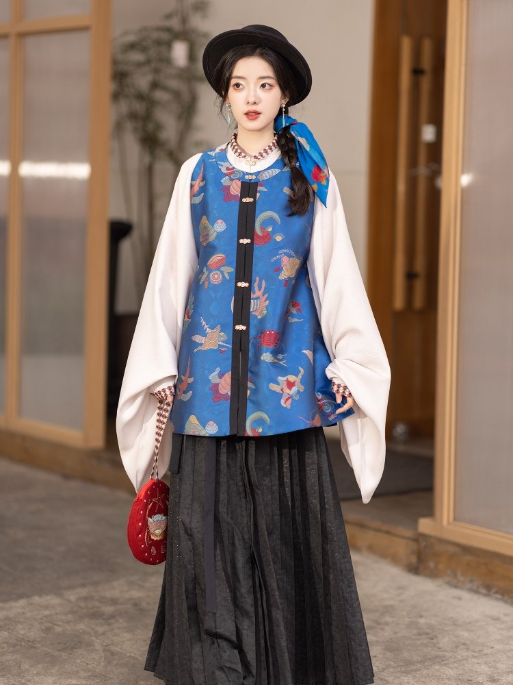Ming Dynasty Attire Chinese Femlae Hanfu Dress