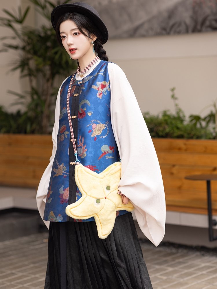 Ming Dynasty Attire Chinese Femlae Hanfu Dress