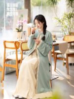 Ming Dynasty Hanfu Woman Chinese Traditional Dress - Image 3