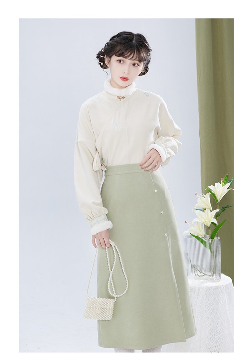 Ming Dynasty Improvement Hanfu For Winter Women