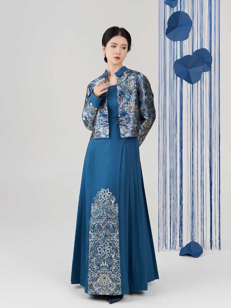 National Style Chinese Dress Ladies with Short Jacket