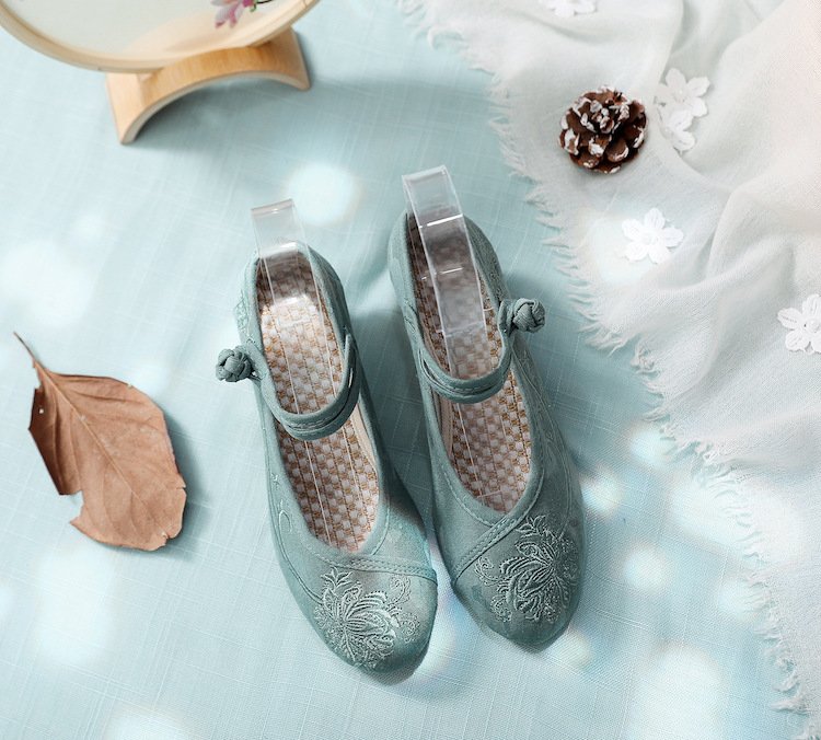National Style Embroidered Shoes Hanfu Cheongsam Dajly