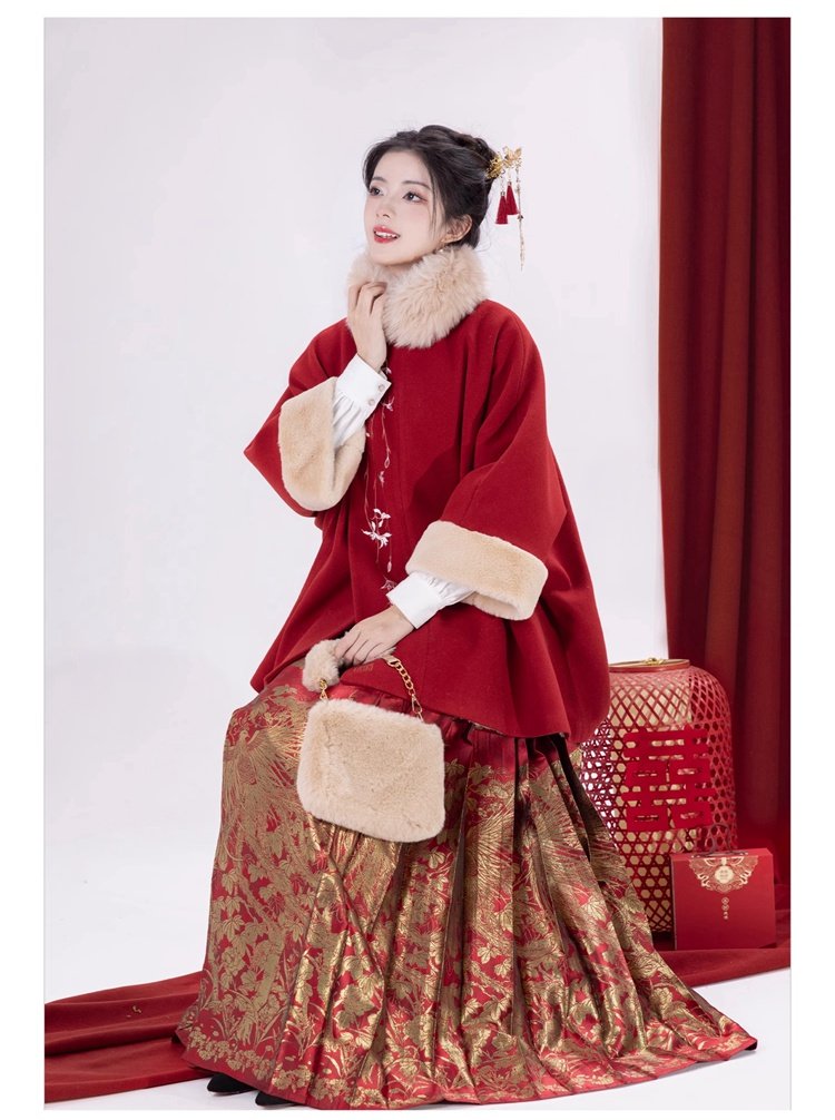 Red Coat Women Plush Hanfu Cloak Winter