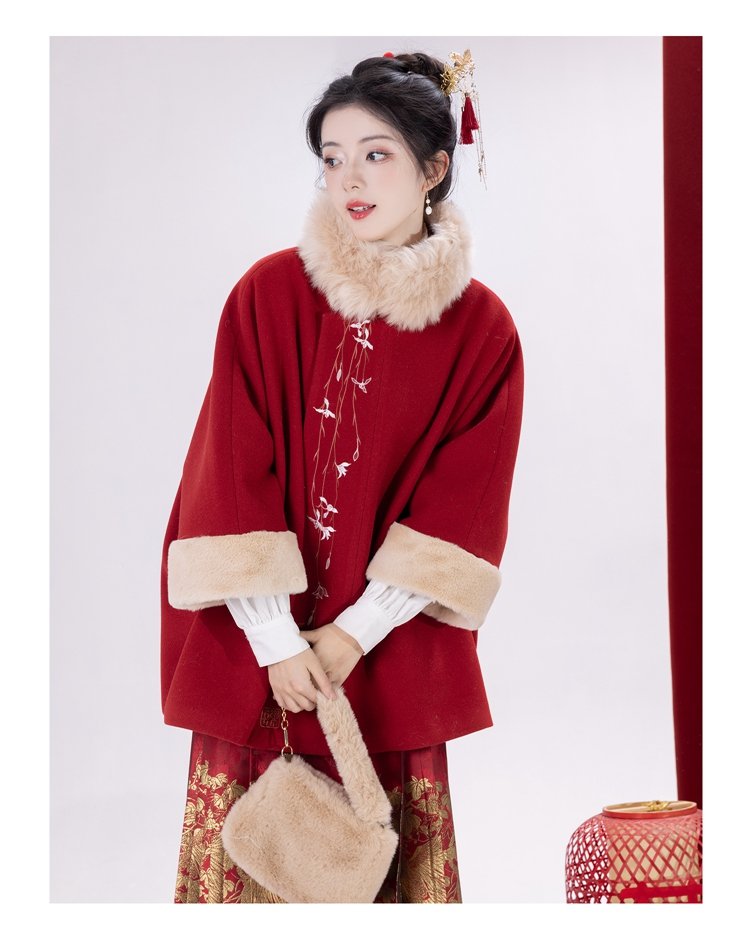 Red Coat Women Plush Hanfu Cloak Winter