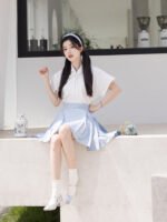 Short Hanfu Embroidery Top and Horse Face Skirt - Image 3