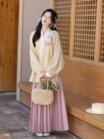 Stylish Hanfu Fashion Dress with Embroidered - Image 2