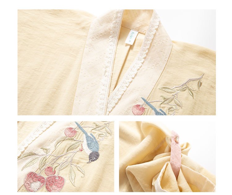 Stylish Hanfu Fashion Dress with Embroidered