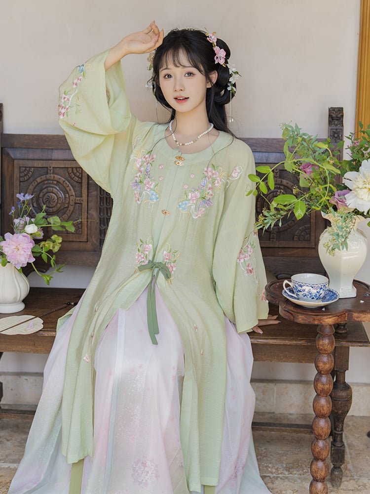 Summer Hanfu Elegant Embroidered Hanfu Set