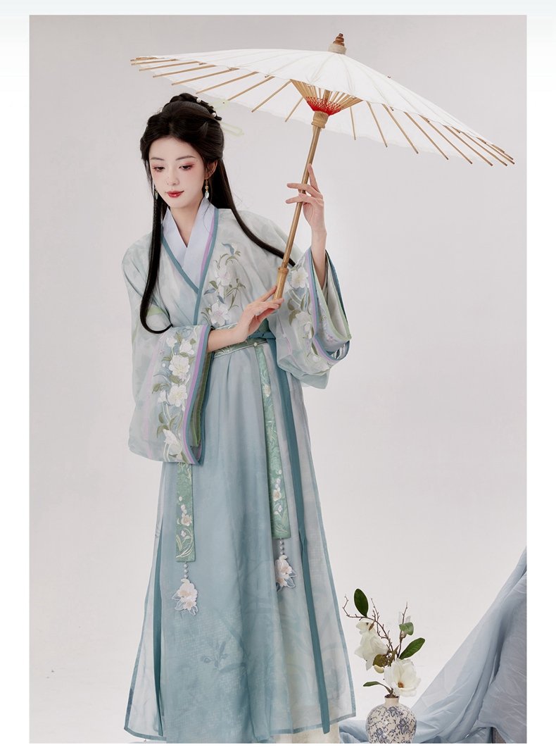 Traditional Chinese Clothing Jin Dynasty Hanfu Women