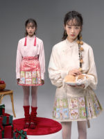 Traditional Dress for Chinese New Year Hanfu Set - Image 4