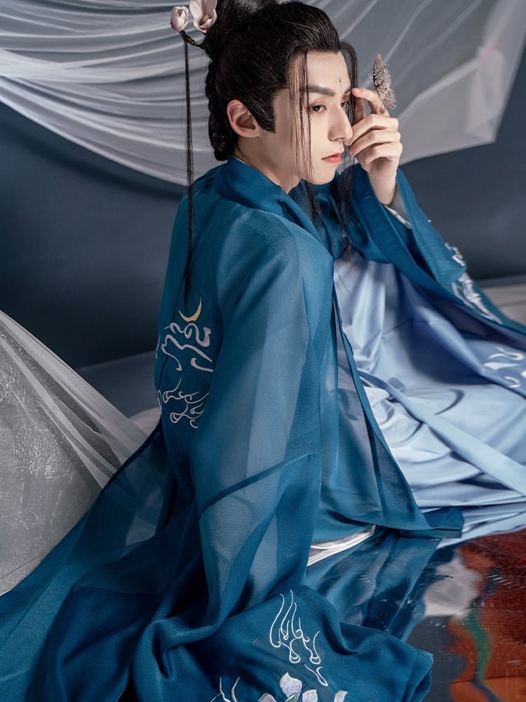 Traditional Hanfu Male Outfit Embroidered Robe