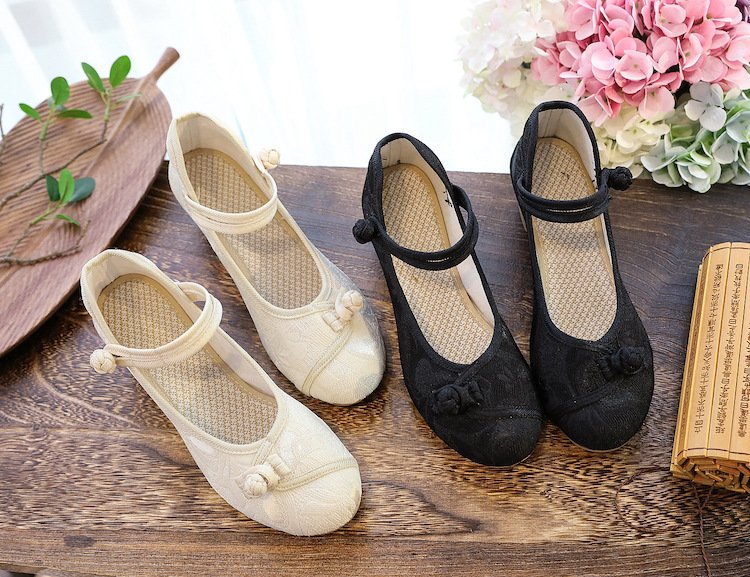 Vintage Chinese Shoes Embroidered Mary Janes