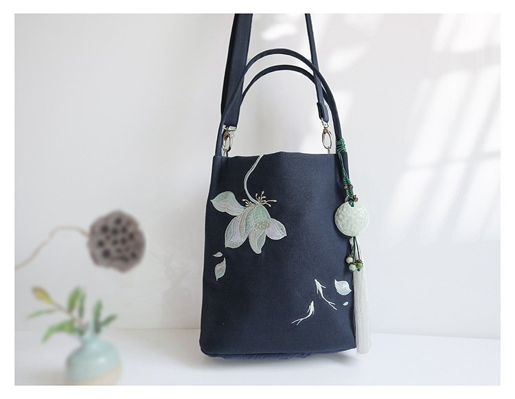 Vintage Canvas Embroidered Handbag